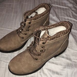 Sporto Women’s 7.5 Leslie Lace Up Boots